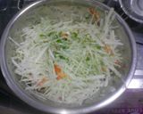 A picture of step 2 of Calcium-Rich Daikon Radish Salad.