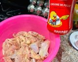 Foto del paso 1 de la receta: Pollo con lorocos y crema