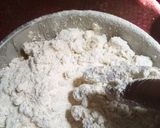 A picture of step 4 of Tuwon flour me turare da miyan wake.