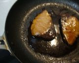 A picture of step 4 of Amberjack Teriyaki in a Frying Pan.