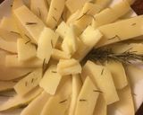 A picture of step 2 of Pear With Manchego Cheese.