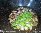 Foto del paso 4 de la receta: Judías del ganchet con almejas japonesas y gambas rojas