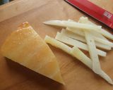 Foto del paso 3 de la receta Carpaccio de tomate corazón y remolacha con queso ahumado