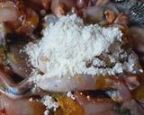Hình bước làm 1 của món Ếch chiên nước mắm