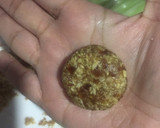 A picture of step 3 of Dates peanuts cookies.