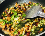 A picture of step 3 of Cranberries Kanda Poha.