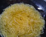 Foto langkah ke 3 dari resep Kering Kentang Kacang.