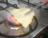 A picture of step 2 of Papad Corn Chaat.