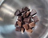 Une image de l'étape 1 de Mousse au chocolat 🍫.