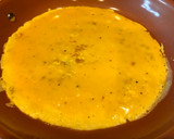 Foto del paso 5 de la receta: Omelette con Tocino Crujiente, Vegetales y Queso Mozzarella