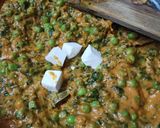 A picture of step 4 of Methi-Matar-Paneer Malai.