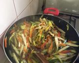 Foto del paso 4 de la receta: TACOS DE POLLO Y VERDURAS con rapiditas/fajitas/tortillas caseras! 🇲🇽