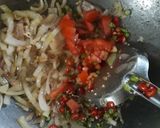 Foto langkah ke 4 dari resep Onion Chicken with Tofu.