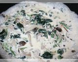A picture of step 4 of Tuna and Shimeji Mushroom Cream Pasta.
