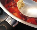 Φωτογραφία βήματος 1 της συνταγής Μαρμελάδα φράουλα- μύρτιλο με στέβια, κάρδαμο και σπόρους chia