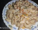 A picture of step 4 of White Sauce Cheezy Veggie MACARONI.