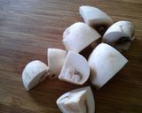 A picture of step 1 of Sauteed Rosemary Mushrooms.