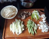 A picture of step 2 of Stir fry veggies and beef.
