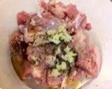 A picture of step 1 of Salt Flavored Chicken Karaage (Deep-fried Chicken).