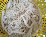 Hình bước làm 1 của món Bò cuốn nấm chiên