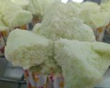 Foto langkah ke 4 dari resep Bolu Kukus susu.