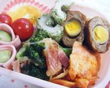 A picture of step 4 of Broccoli and Cheese for your Bento.