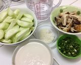 Hình bước làm 1 của món Canh Mướp Nấu Cốt Dừa Chay