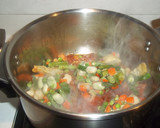 Foto del paso 4 de la receta: Menestra de verduras congeladas