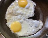 A picture of step 7 of English Breakfast.