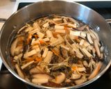 A picture of step 3 of Chinese Cuisine- Sour & Spicy Soup.