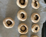 Foto del paso 2 de la receta: Champiñones rellenos de jamón ibérico