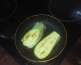 Foto del paso 2 de la receta: Mixto de calabacín a la plancha con tomate aliñado