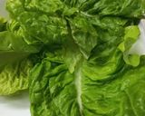Foto del paso 1 de la receta: Ensalada 🥗 de Lechuga, Tomate Cherrys, Aceitunas, Pollo y Queso