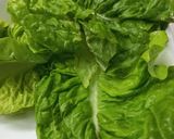 Foto del paso 1 de la receta: Ensalada 🥗 de Lechuga, Tomate Cherrys, Aceitunas, Pollo y Queso