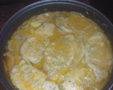 Foto del paso 5 de la receta: Cinta de lomo en escabeche con pimiento asado y papas fritas