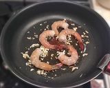 A picture of step 7 of Asian-style Spaghetti Aglio e Olio with Coriander.