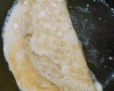 Cheese omelette (পনির দিয়ে ডিম ভাজা) রেসিপির ধাপ 2 ছবি