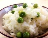 A picture of step 7 of Fluffy Bean Rice (Rice with Peas).