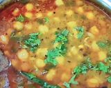 A picture of step 4 of Halwai-Style Chole (Indian Chickpea Curry).