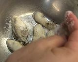 A picture of step 2 of Oyster Spaghetti.