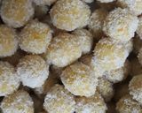 A picture of step 7 of Coconut seffron laddo.