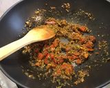 Une image de l'étape 13 de Sundakai aux tomates et épices indiennes.
