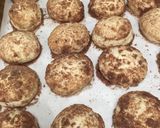 A picture of step 4 of Cinnamon biscuits.