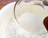 A picture of step 3 of Soft layered chapatti.