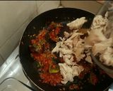 Foto langkah ke 5 dari resep Ayam Suwir Pedas Khas Bali.