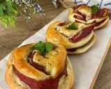 Foto langkah ke 5 dari resep Beef slice Mayo Bread.