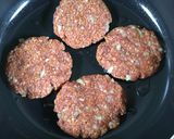 Foto langkah ke 3 dari resep Patty Daging Sapi (Isian Burger).
