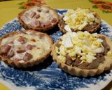 Foto del paso 4 de la receta: Mini tartas surtidas (jamón y queso/atún y huevo)