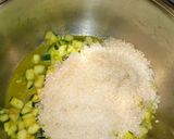 Foto del passaggio 3 della ricetta Risotto con zucchina genovese e gamberetti