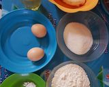 Foto langkah ke 1 dari resep Bolu pisang kukus lembut tanpa mixer.